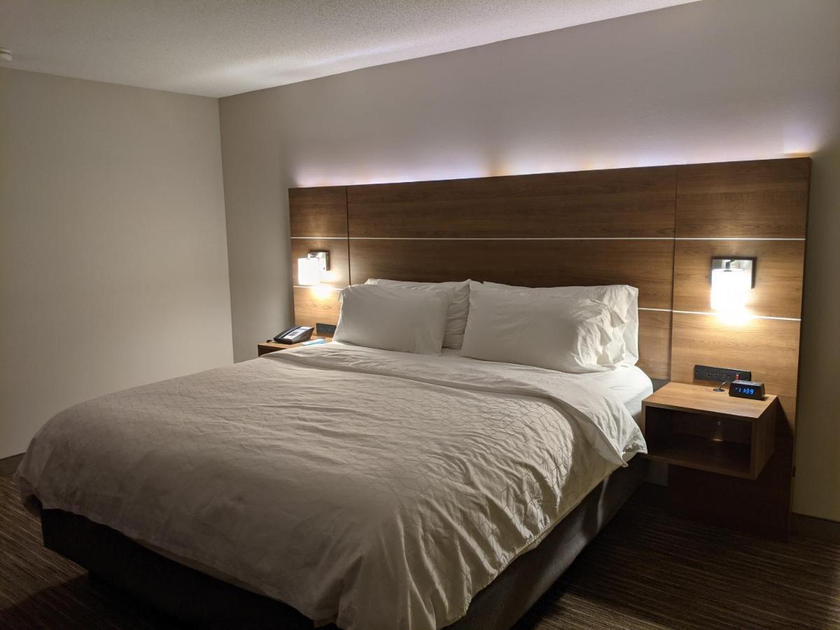 Holiday Inn Express South Burlington By Ihg Экстерьер фото