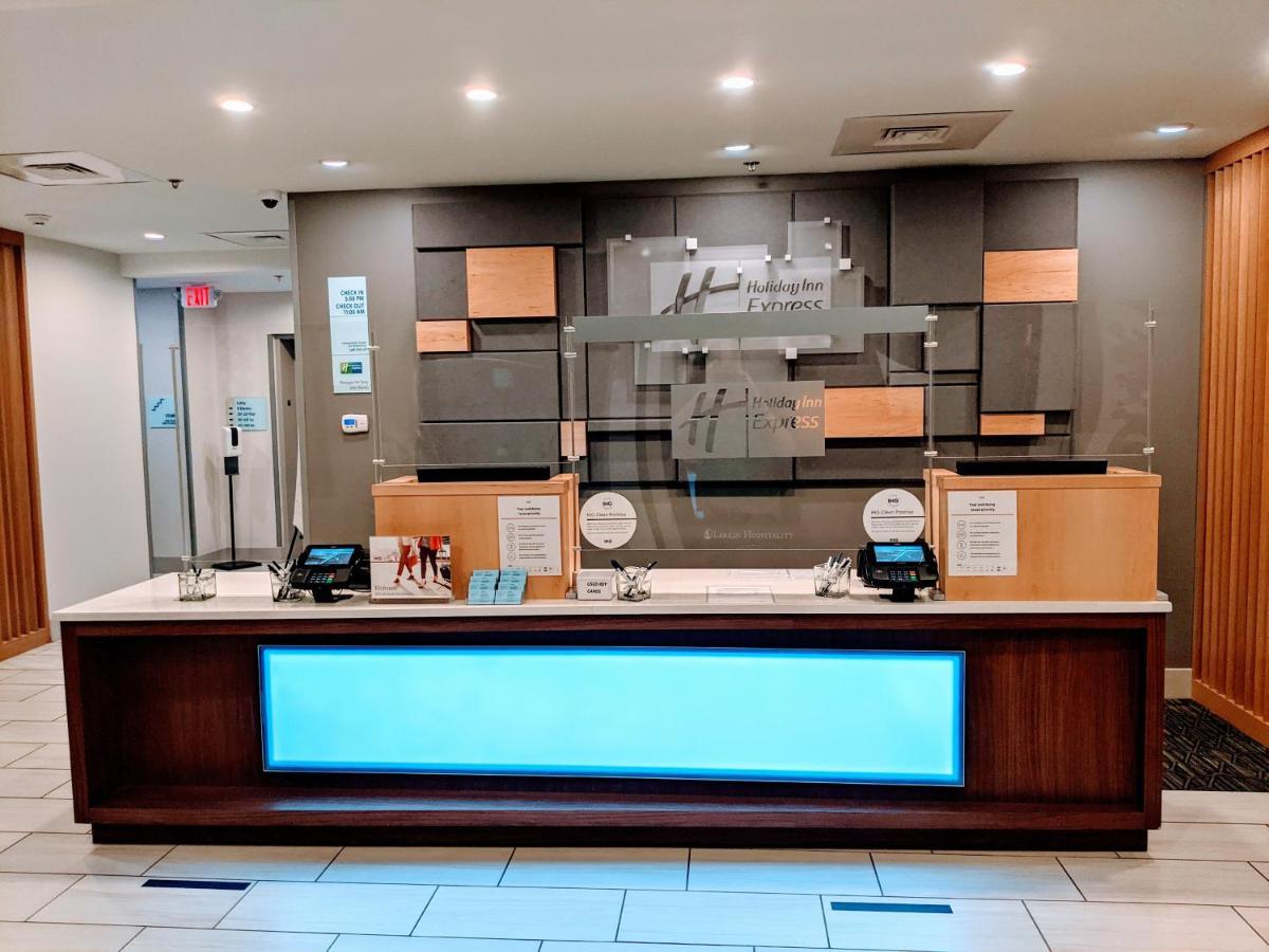 Holiday Inn Express South Burlington By Ihg Экстерьер фото
