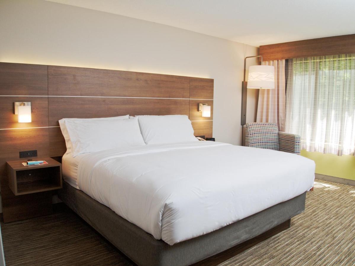 Holiday Inn Express South Burlington By Ihg Экстерьер фото