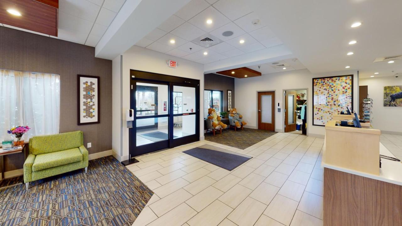 Holiday Inn Express South Burlington By Ihg Экстерьер фото