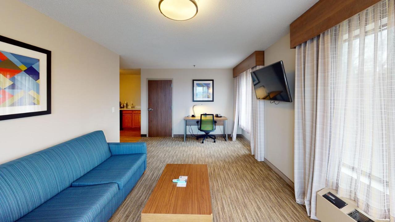 Holiday Inn Express South Burlington By Ihg Экстерьер фото