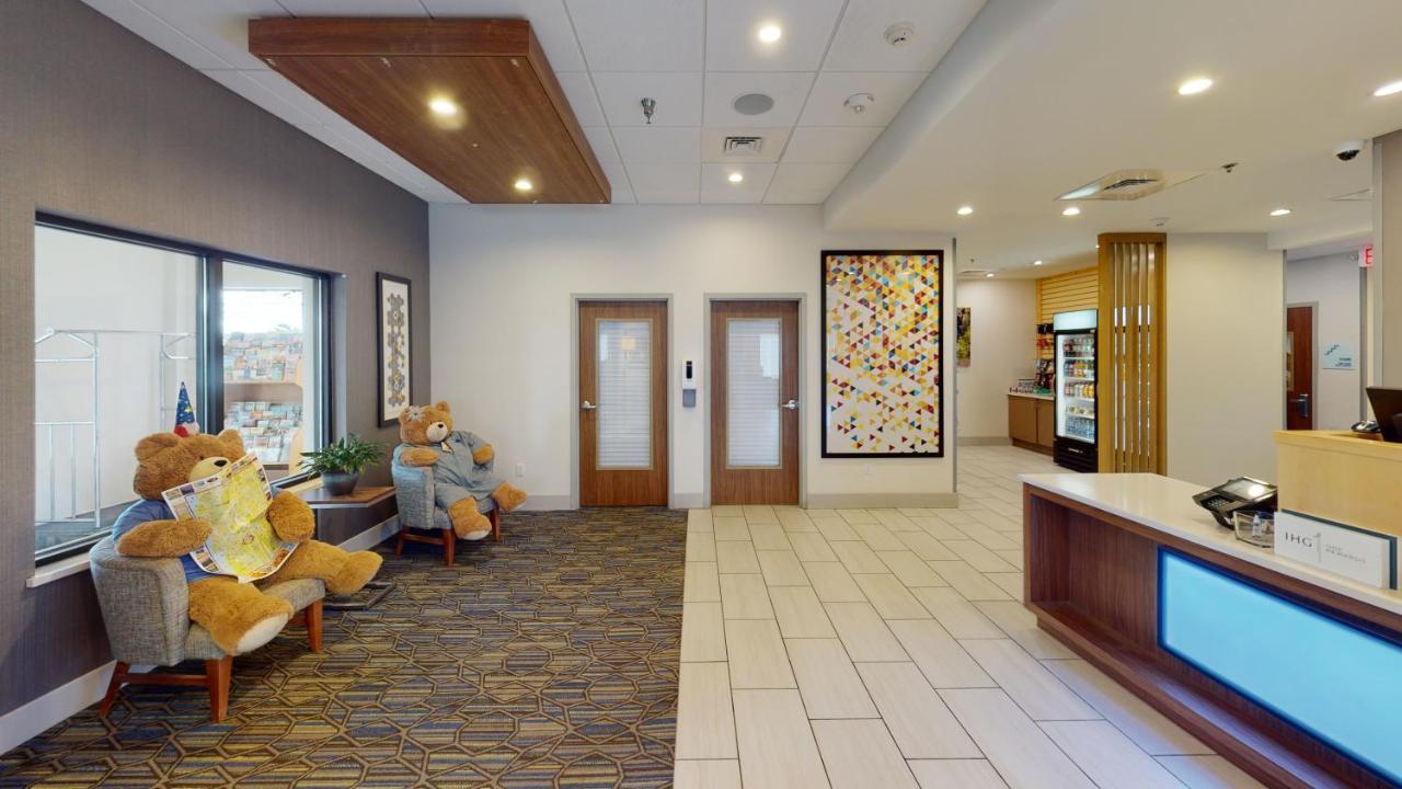 Holiday Inn Express South Burlington By Ihg Экстерьер фото
