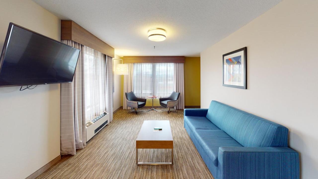 Holiday Inn Express South Burlington By Ihg Экстерьер фото